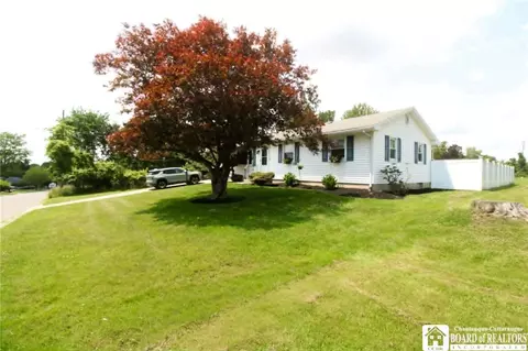 55 Vinnie St, Jamestown, NY 14701