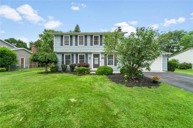 73 Stallion Cir, Greece, NY 14626