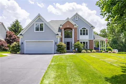 5 Teal Dr, Perinton, NY 14450