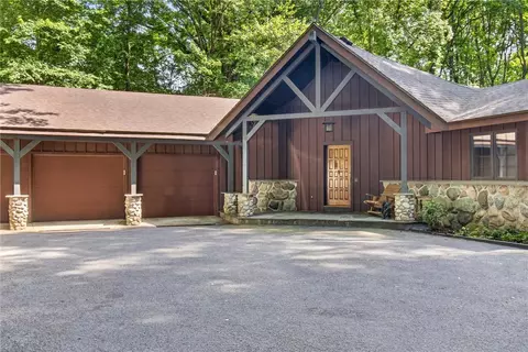 150 Park Rd, Pittsford, NY 14534