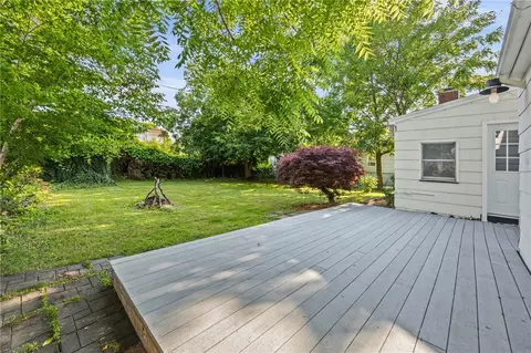 Exterior - 211 Heberle Rd, Irondequoit, NY 14609 photo 4 of 8