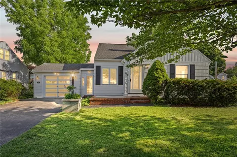 Exterior - 211 Heberle Rd, Irondequoit, NY 14609 photo 2 of 8