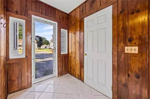 Entry Way - 211 Heberle Rd, Irondequoit, NY 14609 photo 1 of 1