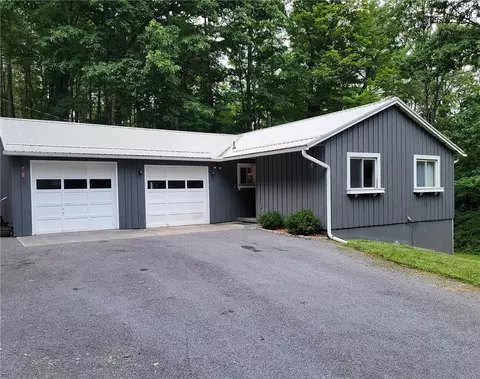 114 Bunt Rd, Greene, NY 13778