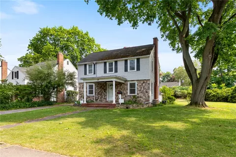 Exterior - 29 Avondale Rd, Irondequoit, NY 14622 photo 3 of 9