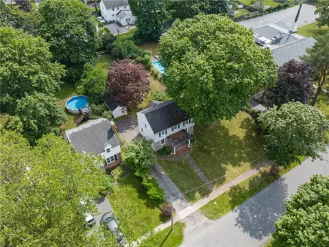 View/Area - 29 Avondale Rd, Irondequoit, NY 14622 photo 4 of 5