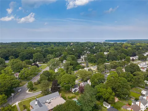 View/Area - 29 Avondale Rd, Irondequoit, NY 14622 photo 1 of 5