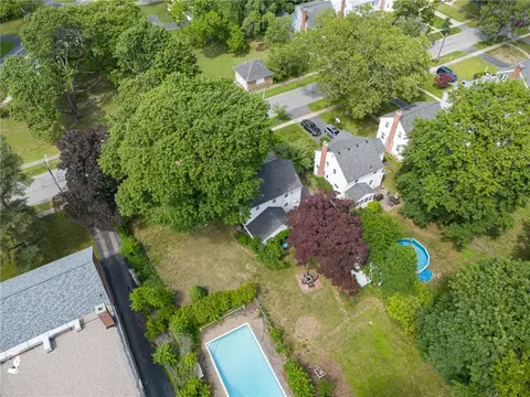 View/Area - 29 Avondale Rd, Irondequoit, NY 14622 photo 3 of 5