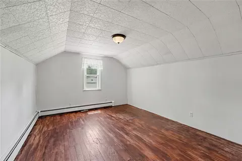 Bedroom - 30 Park Ave, Eldred, PA 16731 photo 5 of 8