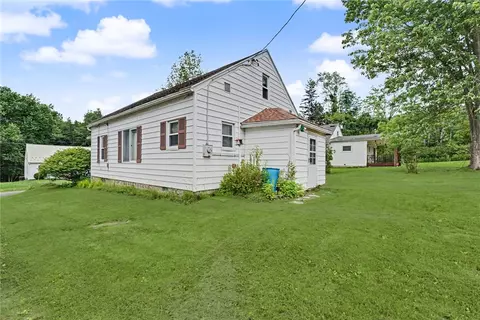 Exterior - 30 Park Ave, Eldred, PA 16731 photo 3 of 7