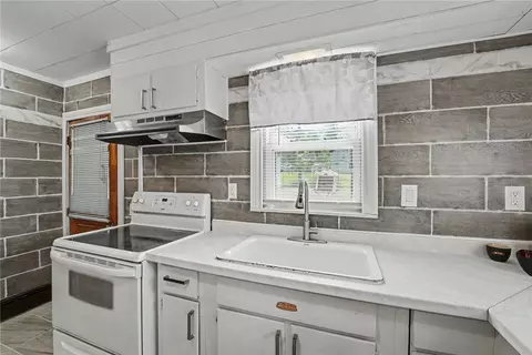 Kitchen - 30 Park Ave, Eldred, PA 16731 photo 2 of 3