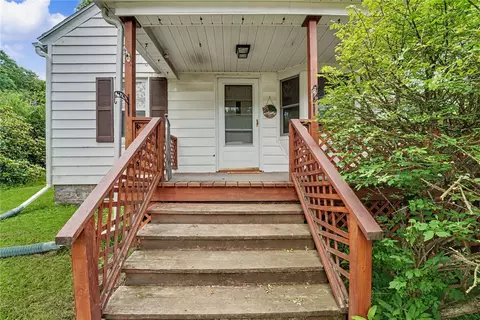 Exterior - 30 Park Ave, Eldred, PA 16731 photo 6 of 7