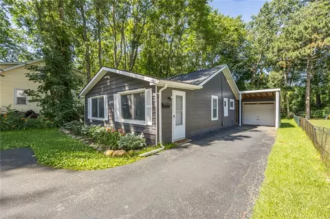 304 Forgham Rd, Greece, NY 14616