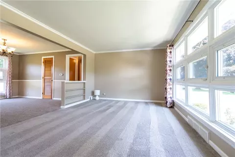 Living - 53 Cedar Ln, Irondequoit, NY 14622 photo 4 of 8