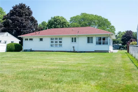 Exterior - 53 Cedar Ln, Irondequoit, NY 14622 photo 2 of 6