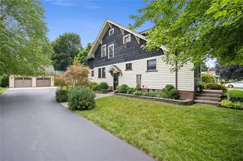 Exterior - 489 Helendale Rd, Irondequoit, NY 14609 photo 4 of 11