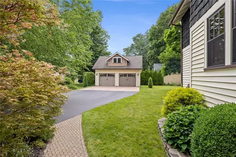 Exterior - 489 Helendale Rd, Irondequoit, NY 14609 photo 6 of 11