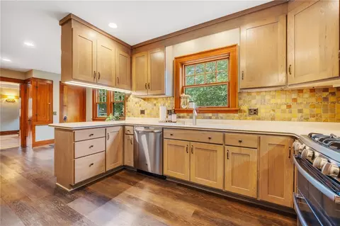 Kitchen - 489 Helendale Rd, Irondequoit, NY 14609 photo 5 of 6