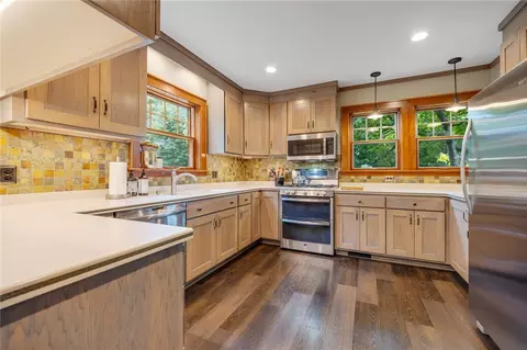 Kitchen - 489 Helendale Rd, Irondequoit, NY 14609 photo 2 of 6
