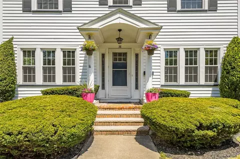 38 Barons Rd, Irondequoit, NY 14617 photo 1