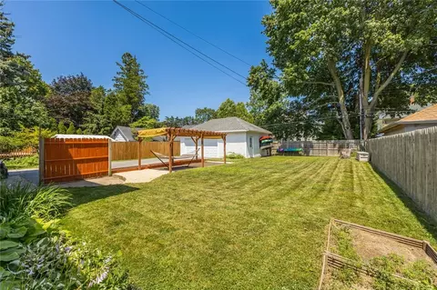 38 Barons Rd, Irondequoit, NY 14617 photo 31