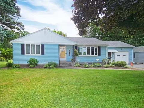1004 Elmgrove Rd, Gates, NY 14624