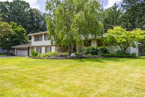 69 Brookwood Rd, Brighton, NY 14610