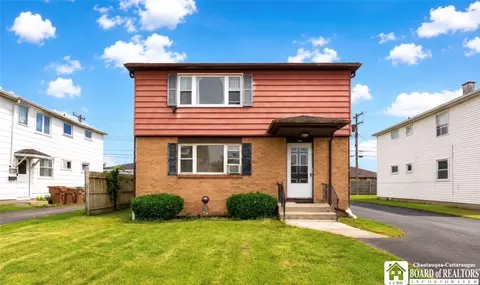 101 Poinciana Pkwy, Cheektowaga, NY 14225
