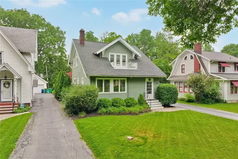 150 Eastland Ave, Rochester, NY 14618