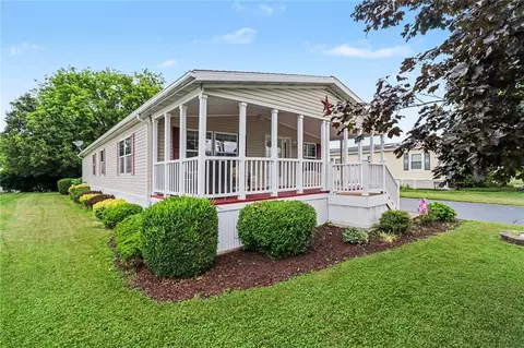 974 Gypsum Mills St #459, Victor, NY 14564
