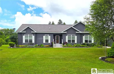 5242 Stockton Hartfield Rd, Stockton, NY 14784