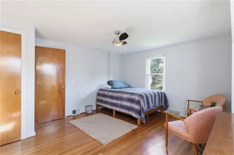 Bedroom - 32 Traymore Rd, Irondequoit, NY 14609 photo 4 of 7