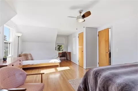 Bedroom - 32 Traymore Rd, Irondequoit, NY 14609 photo 2 of 7