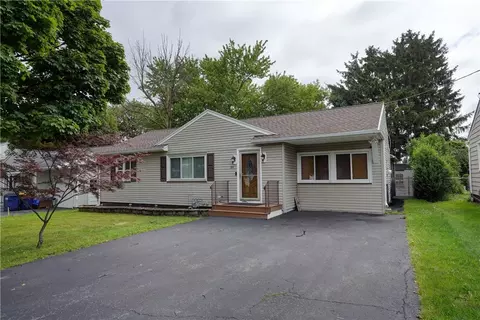 184 Bennett Ave, Irondequoit, NY 14609 photo 2