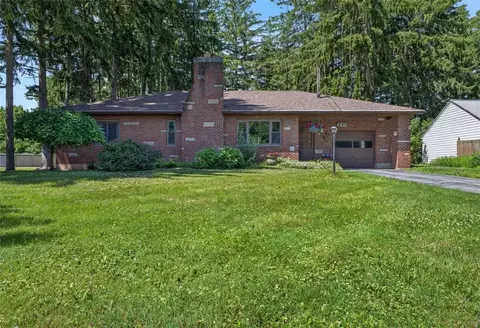 140 White Springs Rd, Geneva, NY 14456