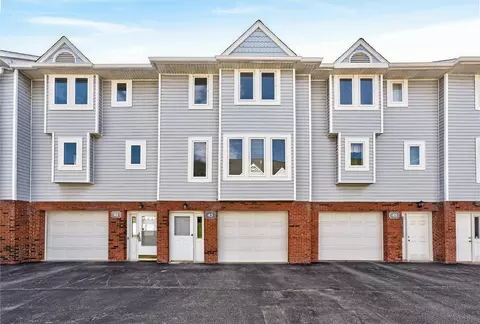 43 Union Hill Dr, Ogden, NY 14559