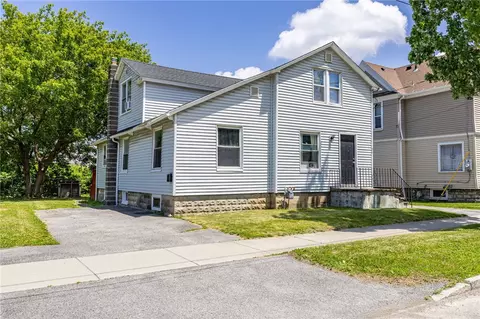 26 S Main St, Batavia, NY 14020