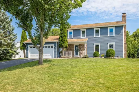 94 Mickens Bnd, West Henrietta, NY 14586