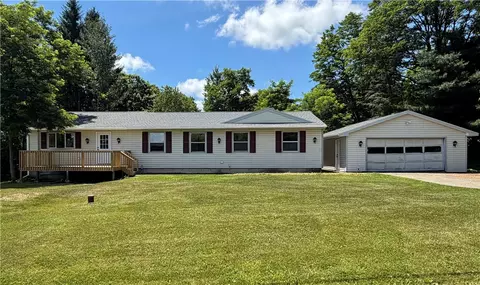 92 Thomas Rd, Veteran, NY 14845
