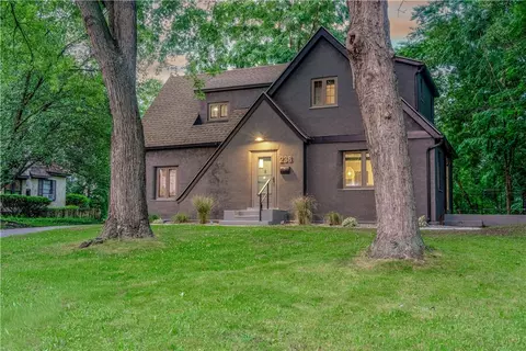 238 River Heights Cir, Rochester, NY 14612