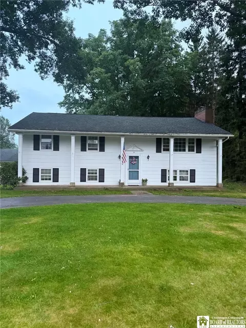 44 Valley View Dr, Carroll, NY 14738