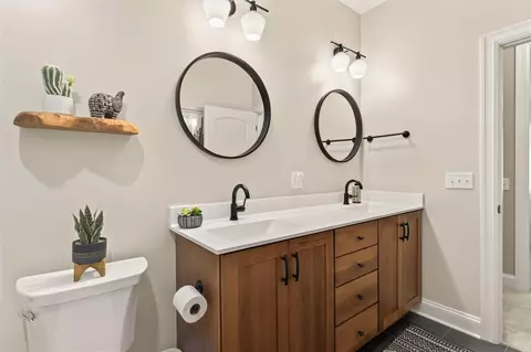 Bath - 933 Pathway Ln, Webster, NY 14580 photo 3 of 4