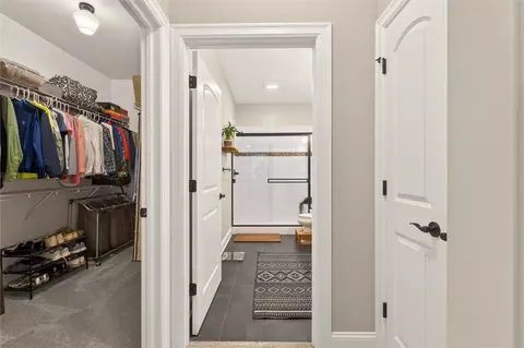 Entry Way - 933 Pathway Ln, Webster, NY 14580 photo 2 of 4