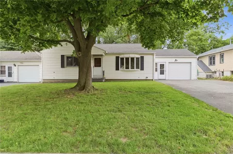 314 Roosevelt Rd, East Rochester, NY 14445
