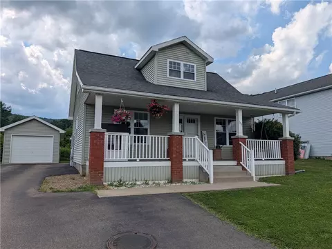 208 N Onofrio St, Bradford, PA 16701