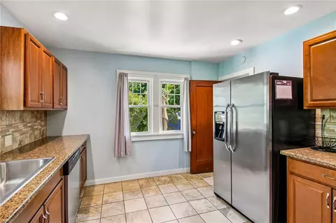 Kitchen - 81 Hoover Rd, Irondequoit, NY 14617 photo 2 of 3