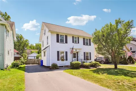 Exterior - 81 Hoover Rd, Irondequoit, NY 14617 photo 2 of 3