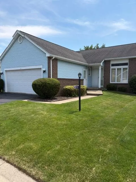 11 Markay Ct, Rochester, NY 14618