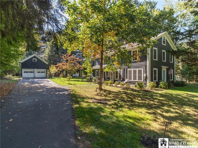 42 Gifford Ave, Busti, NY 14750