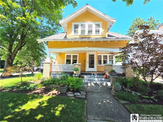 103 Center St, Pomfret, NY 14063